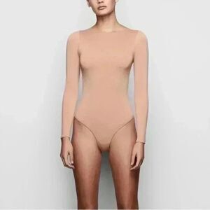 Skims Essential Crew Neck Long Sleeve Brown Bodysuit Size Small Medium S-M